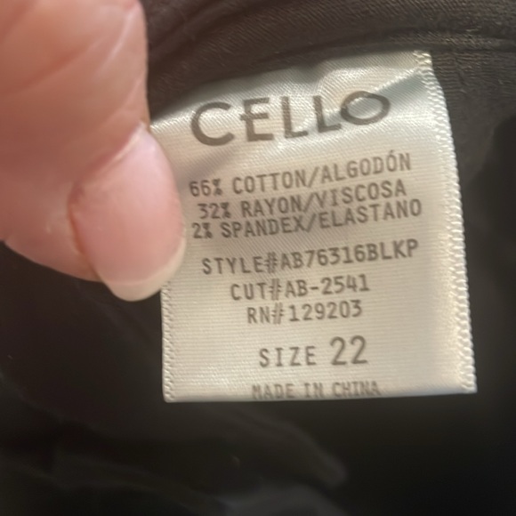 Ms. Cello Black Frayed Bottom Jeans - Picture 9 of 9